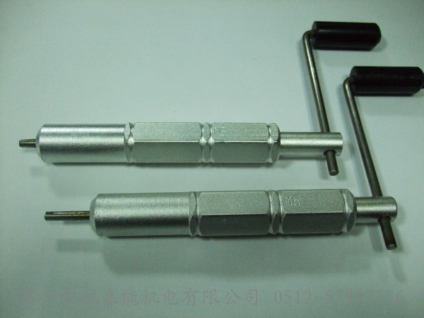 使用钢丝螺安装扳手安装钢丝螺套要注意哪些细节0512-82191998 使用钢丝螺安装扳手安装钢丝螺套要注意哪些细节0512-82191998